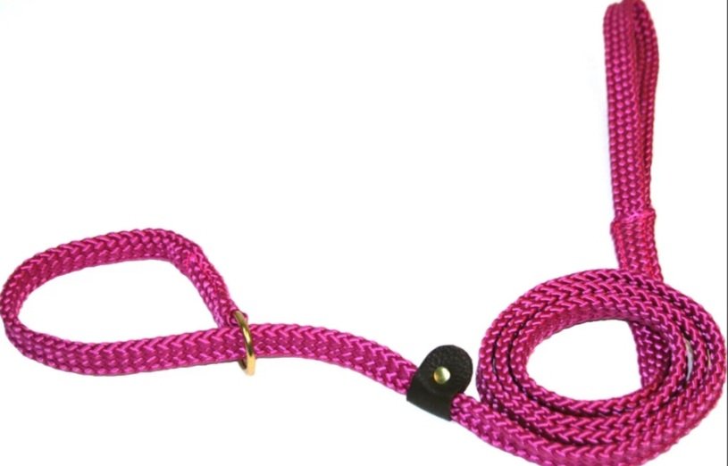 LoneWolfPet's tweet photo. Our 5/8" flat braid slip lead in Raspberry. #lonewolfpets #wholesale #handmade #madeintexas #madeinamerica #doglovers #petsupplies #petproducts #slipleads #dogleashes #leashes #dogshows #dogsoftwitter #springtexasbusiness #Springtx #Texas #Houston #shoplocal https://t.co/a68if9VRaW