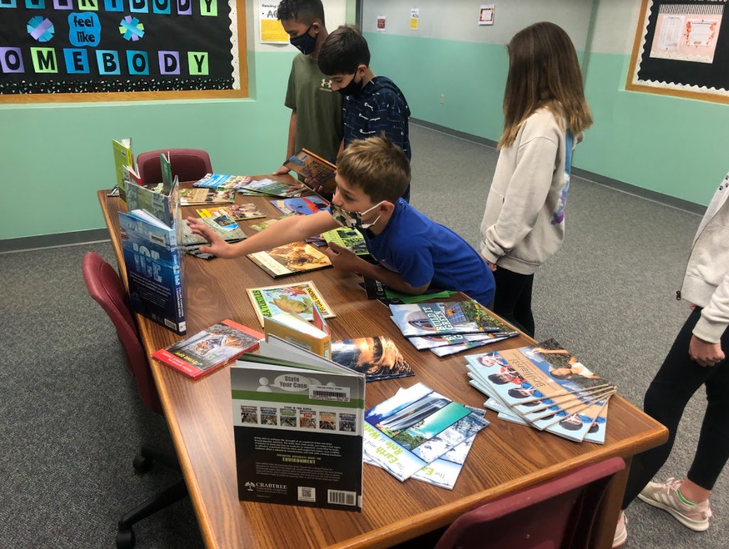 MsMontebello's tweet photo. 6th graders are book shopping today in ELA to find resources for their upcoming Environmental Research Project! https://t.co/Pt8OpwM0NG