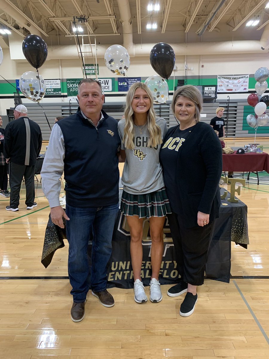 SkuttCatholic's tweet photo. Congratulations to Abby Schomers of @SkuttCatholicVB on signing to play volleyball with @UCF_Volleyball! https://t.co/r71JJ7qFxb
