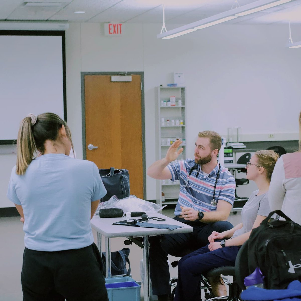 CUAPhAASP's tweet photo. We had a great time last night at our annual Blood Pressure and Blood Glucose event with Pi Rho Phi.  #CUPharm #CUAPhA #APhAASP #Screening #Pharmacy https://t.co/lCztomE9EI