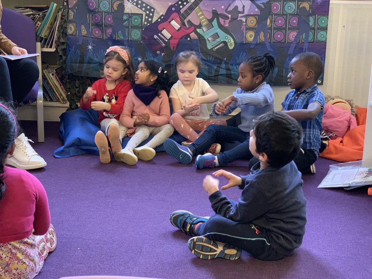 SkeneSquare's tweet photo. A huge thank you to @s4mste for our first Makaton session 💜 #makaton #mama #newcommunication #readytosign #earlyyears https://t.co/E4mnqs9KaR