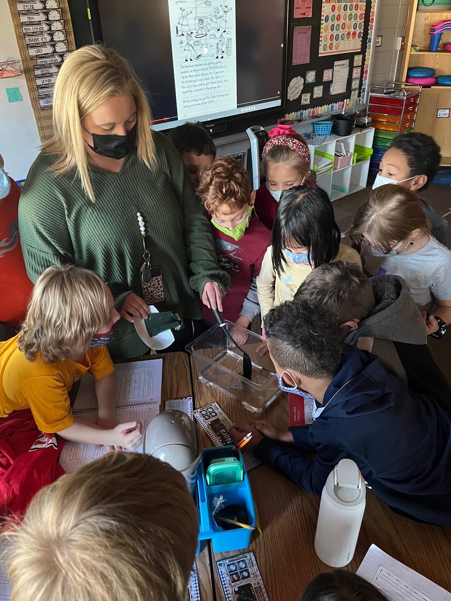 ThompsonIDC's tweet photo. 3rd Graders in @paintnersclass investigated Crayfish during science! https://t.co/OtewkBBI0e