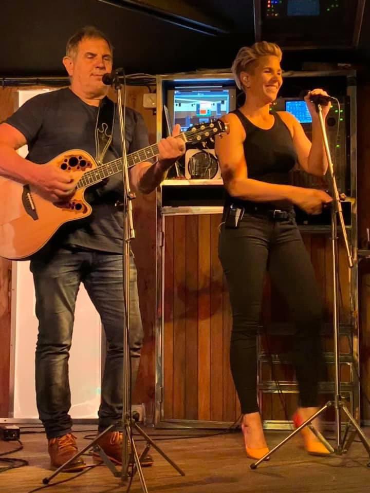 We hebben eindelijk genoeg personeel! Dus de #GroeneWeide #Terschelling is weer alle dagen open voor koffie, gebakjes, lunch en diner♥️ Morgen (donderdag) hebben we naast de vrijdag en zaterdag extra optreden🤩 #Hessel