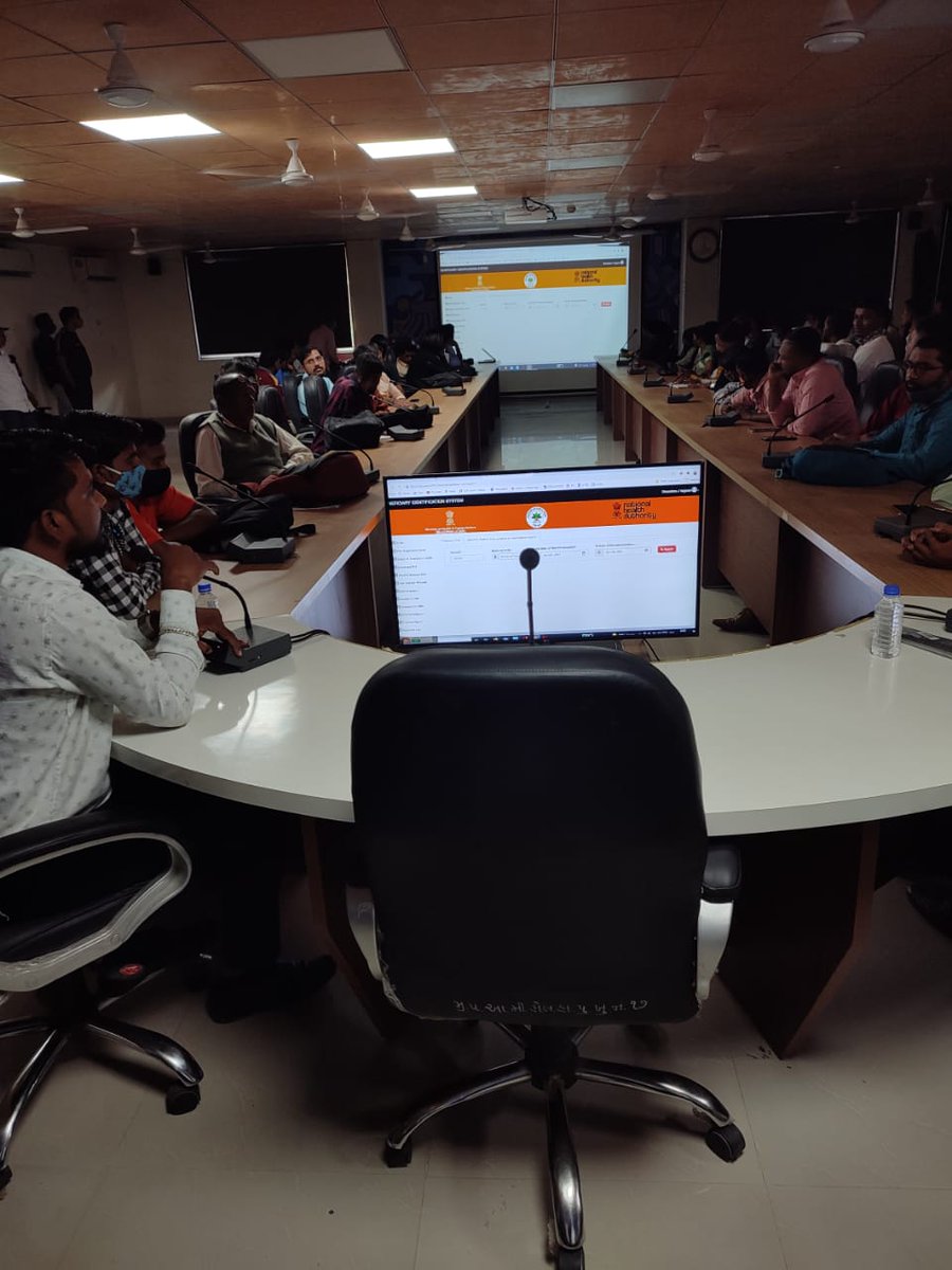 Huge Response from VLEs for refresher training organized at Anand District. Training consists of all services &amp; problems resolving session regarding services process.
<a href="/dintya15/">dinesh tyagi Retd IAS</a> <a href="/JayBhanushali80/">Jayesh Bhanushali</a> <a href="/pkumarias/">Pankaj Kumar</a> <a href="/sanjaykrakesh/">Sanjay K Rakesh</a>