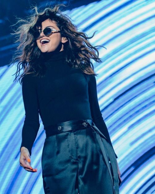 I vote for <a href="/selenagomez/">Selena Gomez</a> #SelenaGomez in the category #TheComedyTVStar at this year’s #PCAs