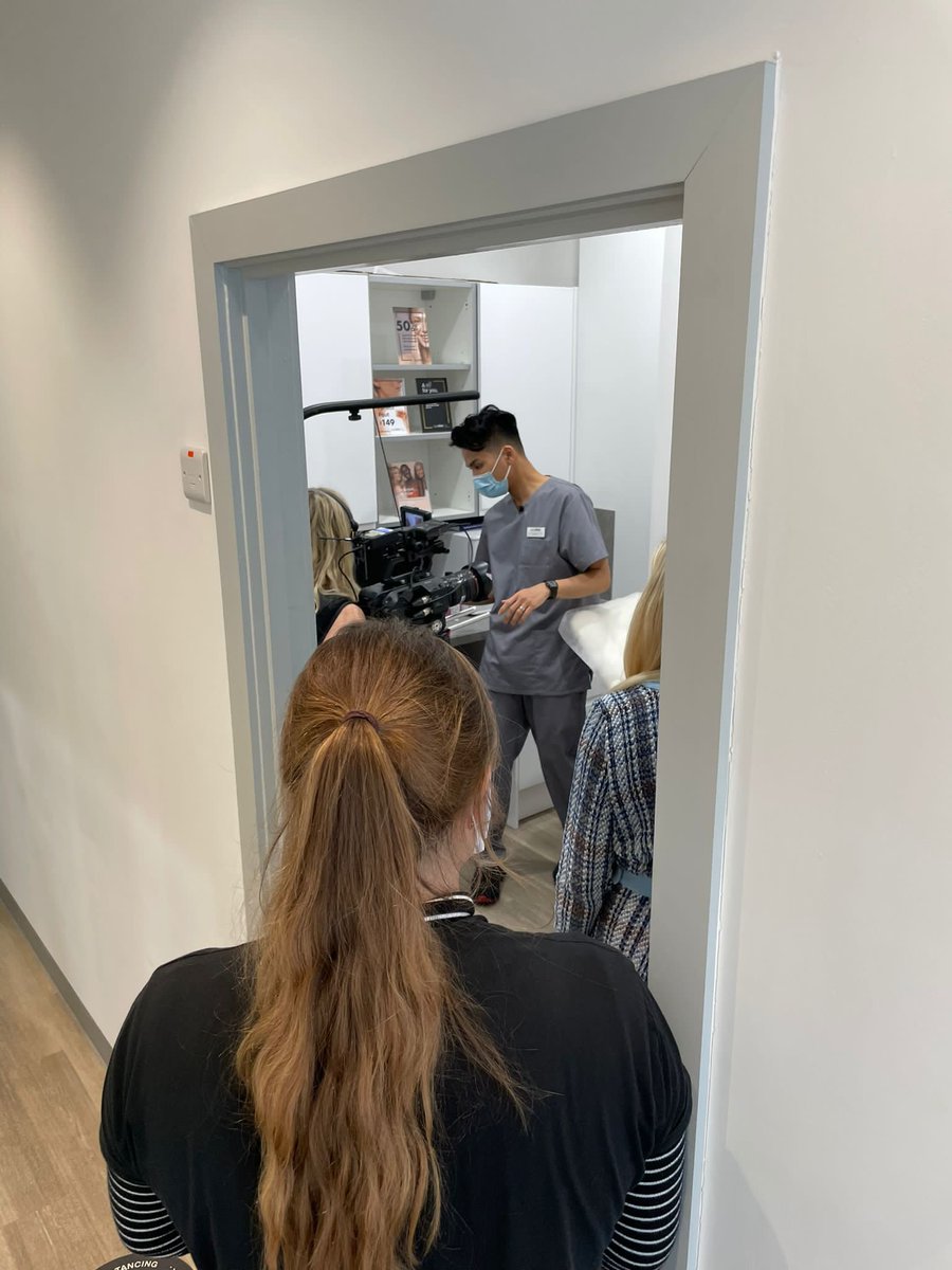 Behind the scenes on <a href="/PackedLunchC4/">Steph's Packed Lunch</a> shoot with our client <a href="/DrVWong/">Dr. Vincent Wong #VINDOC</a> and the lovely <a href="/AbbieQuinnen/">Abbie Quinnen</a> talking about her burns treatment and recovery. #publicity #pragency