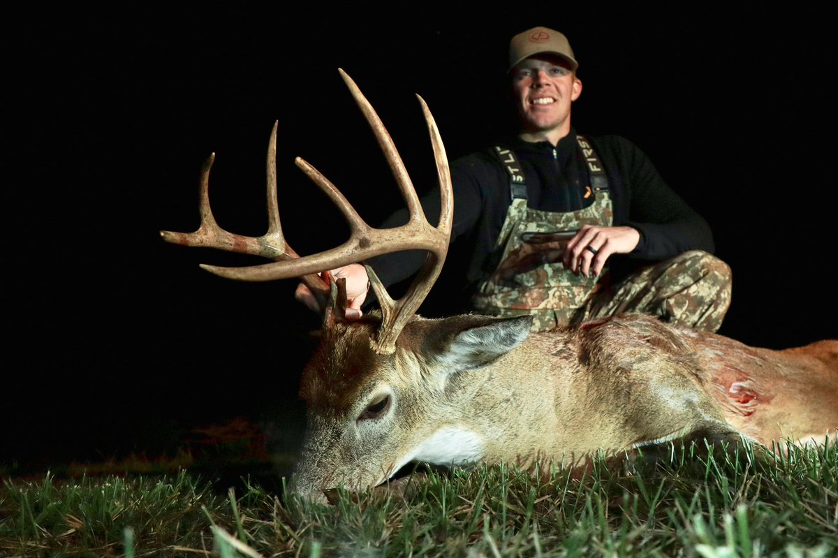 FCFullDraw's tweet photo. @BGraves05 connected on this Missouri 9!

One of the craziest kill sequences we’ve had. For more on the story, follow on Instagram. 👉 https://t.co/gC72ppcyxC

#FullCountFullDraw https://t.co/5JVPSR8Hb1