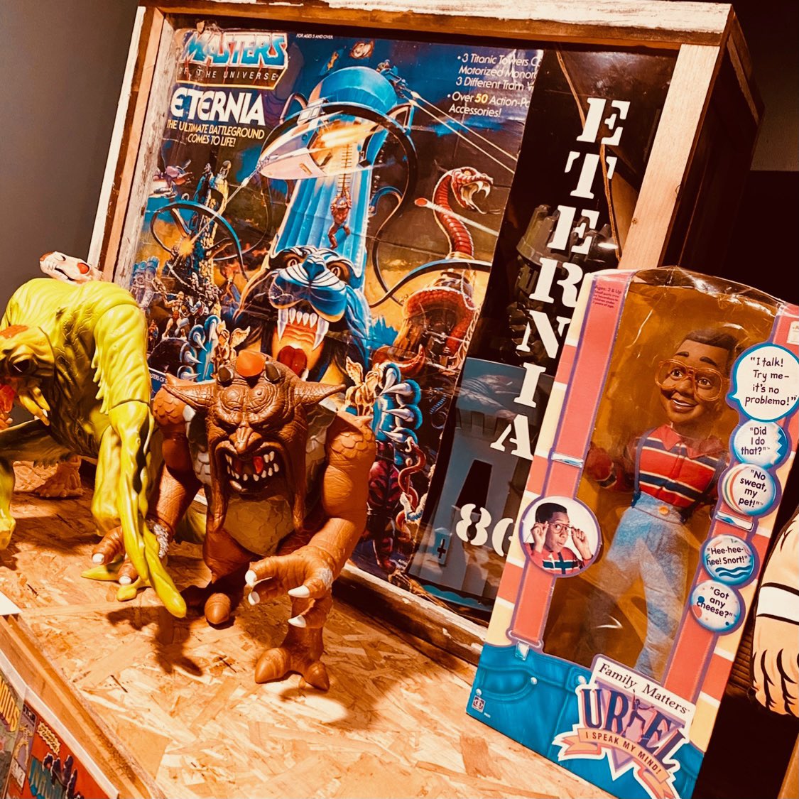 BrothersGaddor's tweet photo. A toy is something that is used for playβ¦I mean DISPLAY, usually by childrenβ¦ I mean Adults.
#toylife #oldschool #1980stoys #inhumanoids #eternia #motu #steveurkel #familymatters #vintagetoys #toycollectors #toyinspiration #toys #gadditude #toyart #retro #classictoys #classic https://t.co/mKaca52uYF