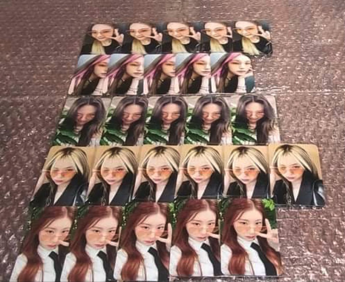 gogogo_ph's tweet photo. 📢 #gogogoupdates ITZY CIL FANSIGN GOs [NETA]

Upon cross checking, all of our hosted fansign GOs/tingi are in kr address &amp; all complete! 💙

sndwv R2 - Selfie pc + Unit Film Strip
wthdrm R3 -  SPECS PC
sndwv  R3 - Ryujin PC &amp; POLA https://t.co/SuvzHLtdnh