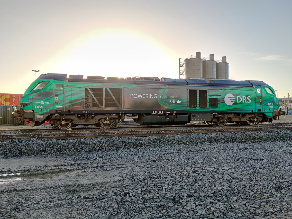 Introducing The Pride of the North in our new one-of-a-kind livery as we run on HVO fuel, saving up to 90% CO2e emissions compared to diesel. #COP26 #lowcarbonlogistics #freightforthefuture