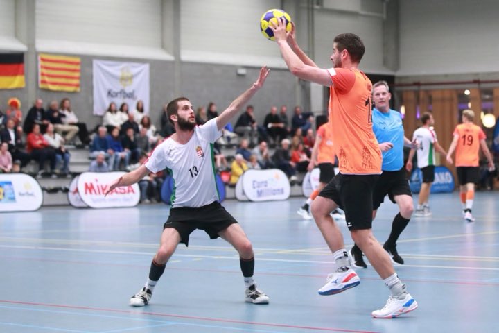 teamnlkorfbal's tweet photo. Dit was de laatste interland van Mick Snel.

‘Na een mooie interlandcarrière, met een uniek einde, heb ik besloten om te stoppen als international.’ 

Meer over het besluit van onze captain en zijn terugblik op elf jaar TeamNL Korfbal: https://t.co/WH7LlvcGH4 #teamnl #korfbal https://t.co/7XkE7qxK4D