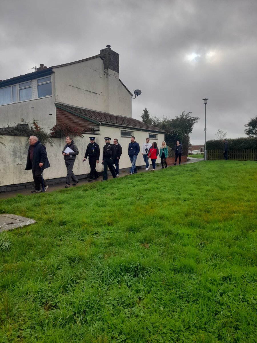 HISLauraF tweet media