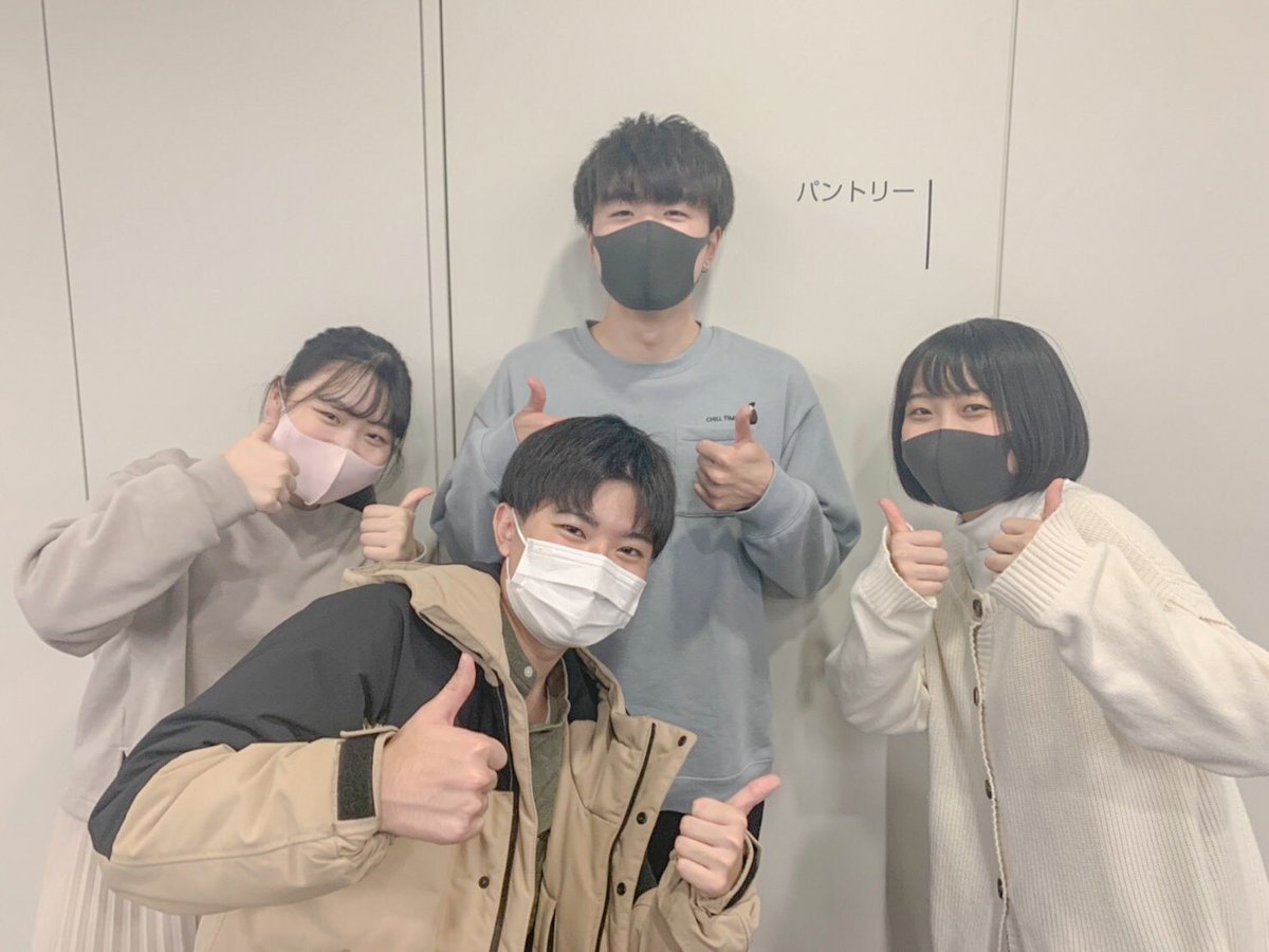 luci4_newtone's tweet photo. どうもﾙｼﾌｪﾗｰｾﾞです🌾
3.4年混合バンドなので今年で最後の芝祭になりました！
そして最後ステージに立たせていただきありがとうございました😊
新曲も急いで準備してお届け出来て良かったです👨‍🦳
次いつお会い出来るかわかりませんがその時はluciferaseをよろしくお願いします💫 https://t.co/aG1yImVO0v