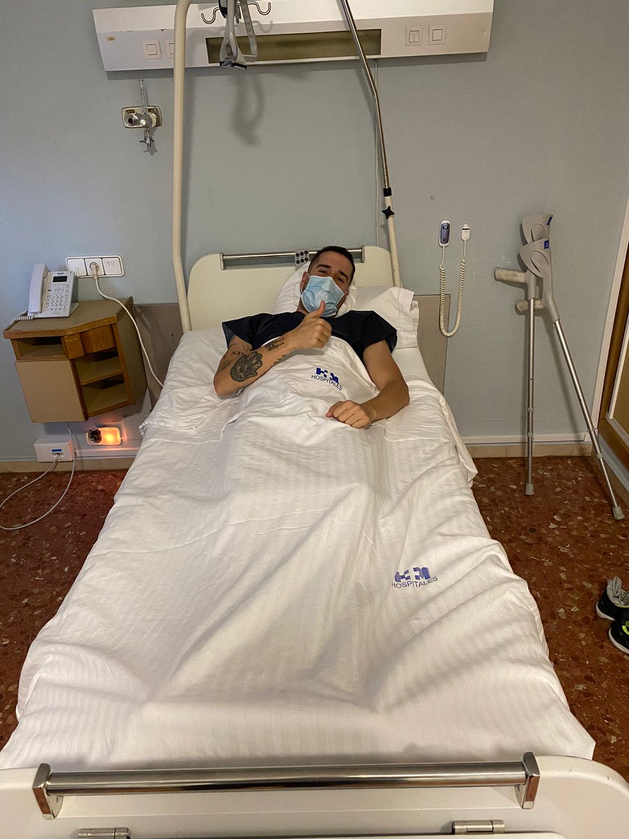 flaco_14_'s tweet photo. Todo salió bien gracias a dios ..... desde ya trabajando duro para volver con mi familia del @AtlBenavente @Esquina10suppor #undiamenos #conlailusiondelprimerdia #DA14 https://t.co/gVYOoCqE7W