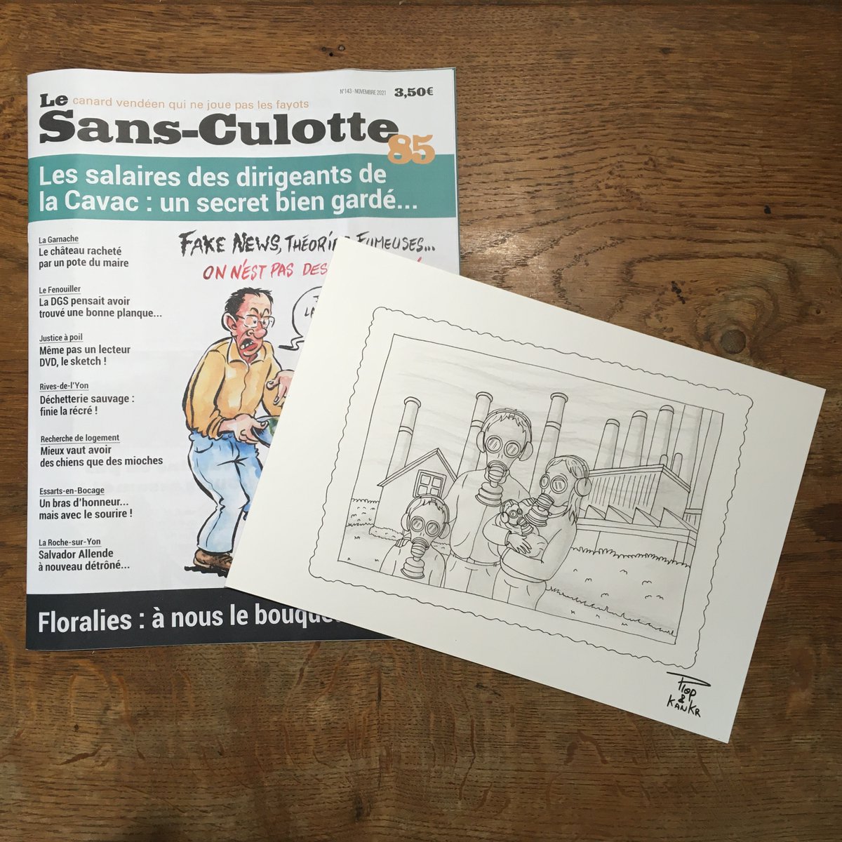 Plop_et_KanKr's tweet photo. Numéro 143 du journal @SansCulotte85 de novembre 2021 !
Disponible en kiosque jusqu'à la fin du mois !
#DessinDePresse #EditorialCartoon #PlopetKanKr #Dessinateur #Dessinatrice #Cartoon #Dessin #SansCulotte85 #SC85 #Vendée https://t.co/VzjCi7fEHc