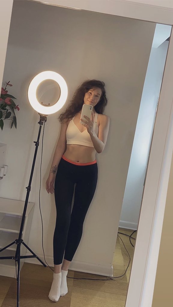 💡 Чулуу шидсэн хүнрүү цэцэг шидэж сурвал элэг зүрх чинь элэгдэж хорогдохоо больчихно 🕊