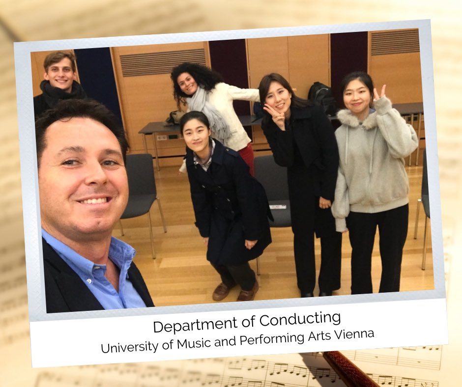 ReMsBlog's tweet image. Enjoying the winter semester with my wonderful class of conductors!