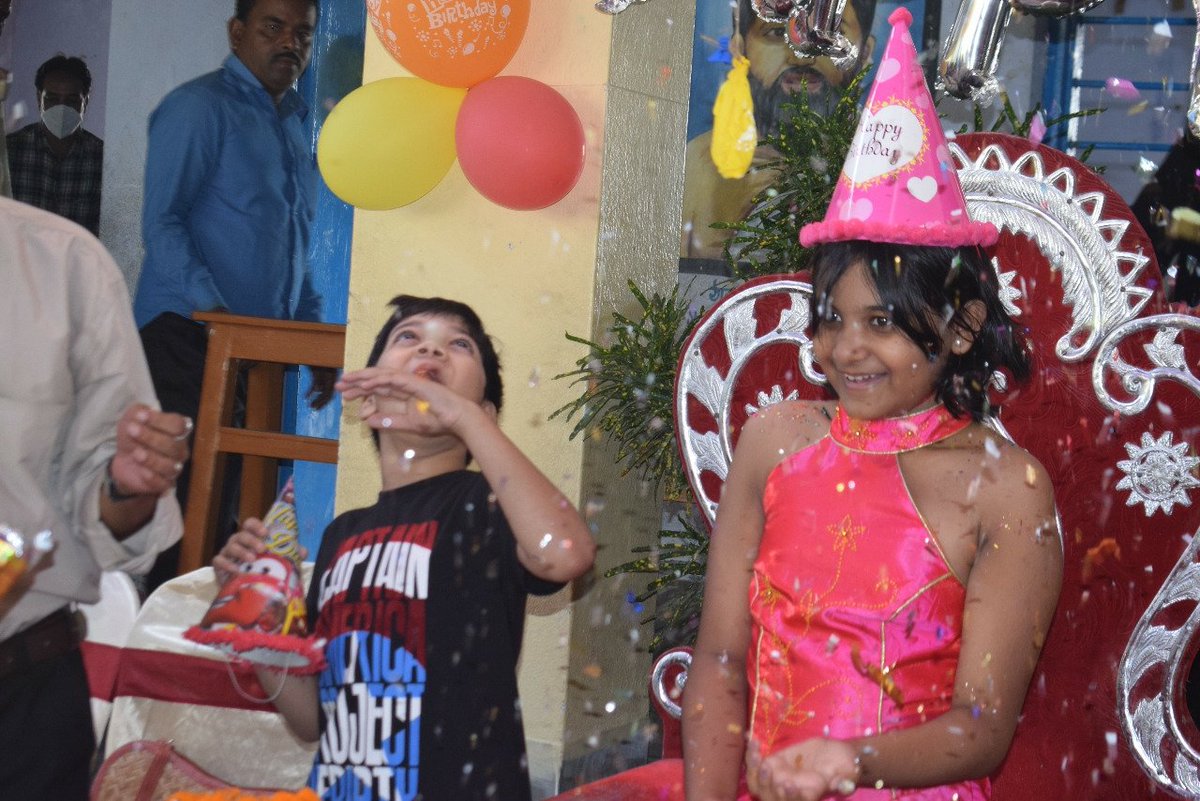 KankuraMasat's tweet photo. Fund raising through celebrations of birthday of a well-wishers daughter , Akashlina at #KMSWS https://t.co/vD0eGzLR9d