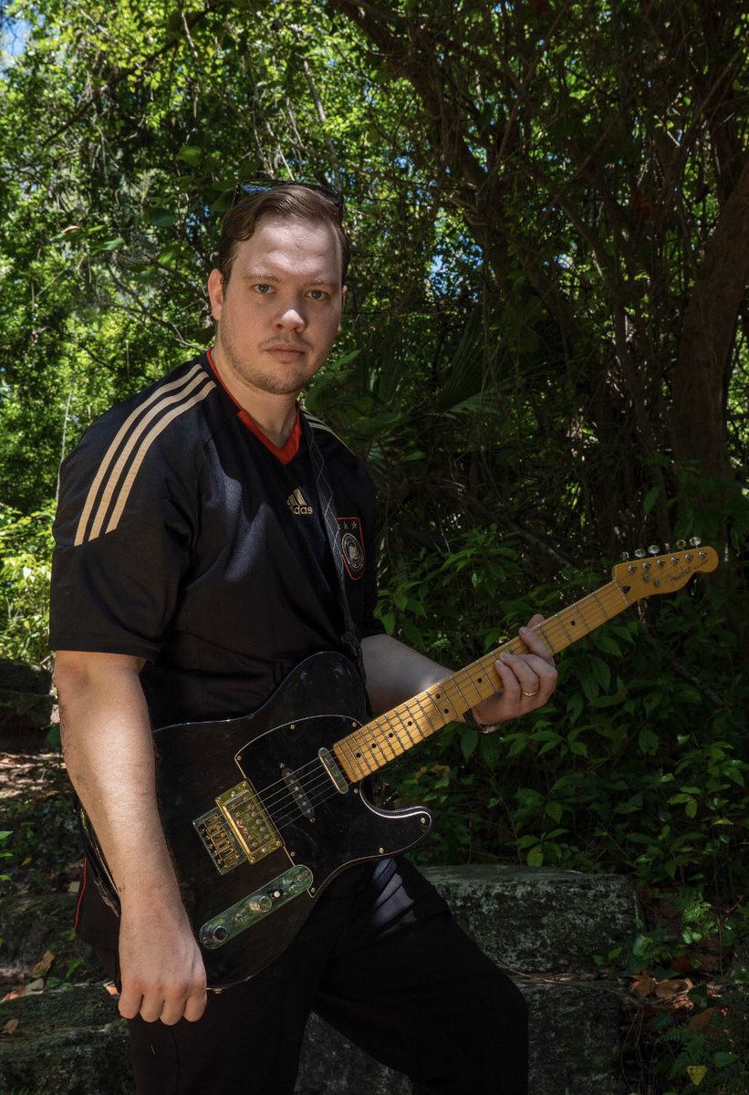 misledmia's tweet photo. D. Hammer our Lead vocals and 
Guitarist. 

Photo and Edited by Jorge Otiniano 

#punk #miamipunks
#churchhills #miami #punk #punkbands #guitarist #frontman https://t.co/vlfqcMJXGd