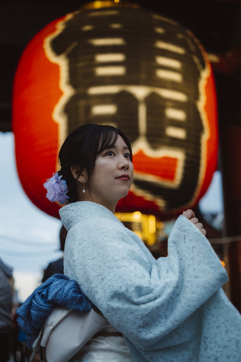 muro201812's tweet photo. 雷門にて
#橘詩乃
#写真喫茶エス
#minioncollection
#ファインダー越の私の世界 https://t.co/dm11v9iBkv