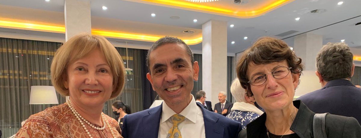 First #coronavirusvaccine scientists win the #EmpressTheophano Prize. My update as a member of the Theophano Foundation’s Governing Council on the organisation’s ‘Empress Theophano Prize 2021' award ceremony... kakabadse.com/news/first-cor… @HenleyBSchool