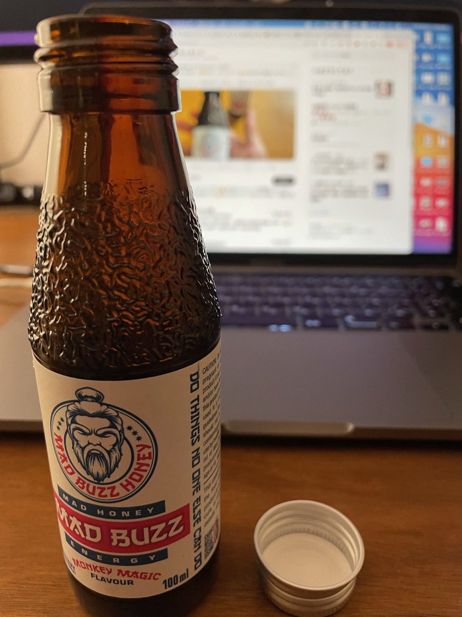 ちょっと独特な味するけど、好きな人は多そう。蜂蜜が原料のエナジードリンクで美味しい。こんばんは。#MADBUZZ  #MADHONEY