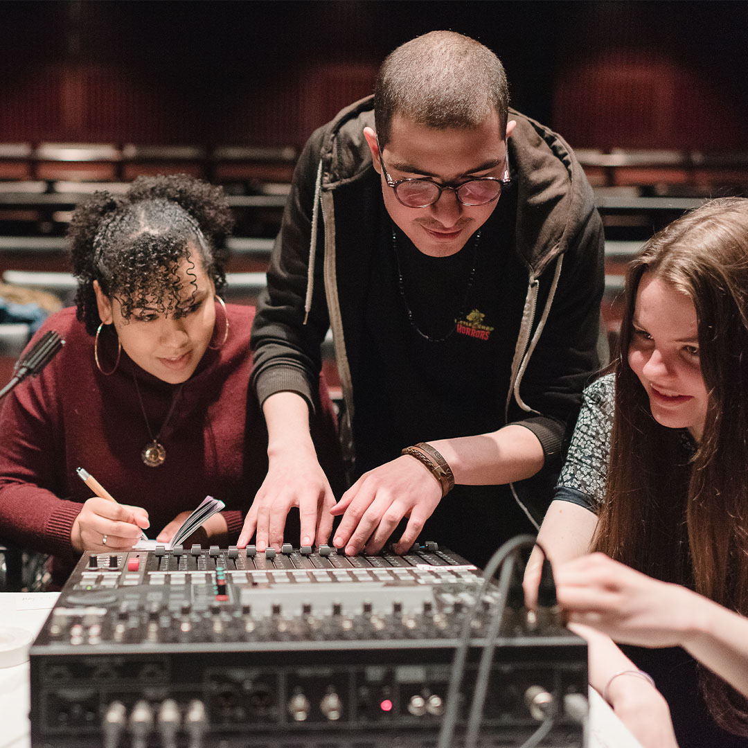 National Theatre tweet media