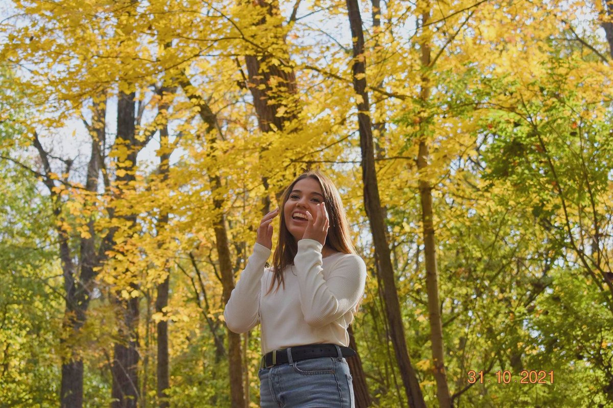 LexTaylor0's tweet photo. this is why my favorite color is yellow💛 https://t.co/p7IIpOKJH3