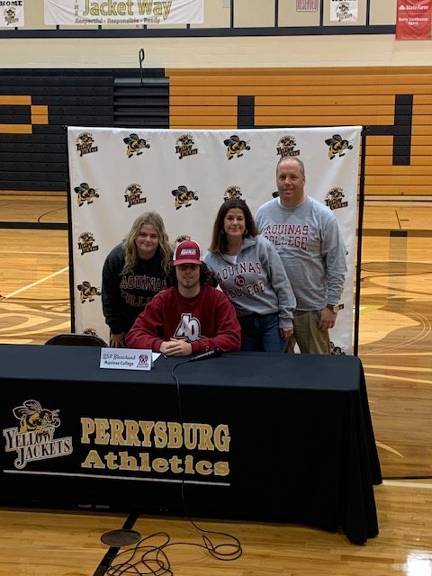 🐝 ✍️ Signing Day! ✍️ 🐝  Congratulations to Will Blanchard on signing his letter of intent to continue his Lacrosse career at Aquinas College! #GoJackets
