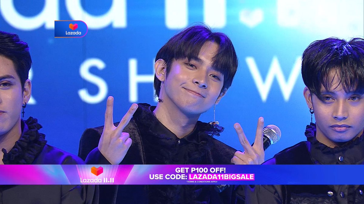 LazadaPH's tweet photo. I-ready mo na ang camera mo at magselfie with @SB19Official on screen para sa chance mong manalo ng ₱100 vouchers! Pipili kami ng 10 lucky winners.

Use the hashtags #LazadaPH11111SuperShow at #LazadaPHxSB19 para makita namin ang entries nyo. 😍🤳📸

#LazadaPH1111SuperShow https://t.co/GDalixxr0d