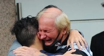 Ellos con DDHH    Nosotros sin DDHH