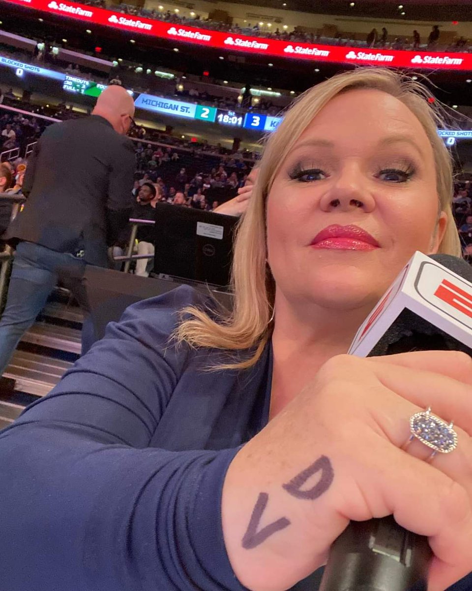 joneypie's tweet photo. I wanna be like @sportsiren when I grow up! 😍😍 https://t.co/JUMdYQThjQ