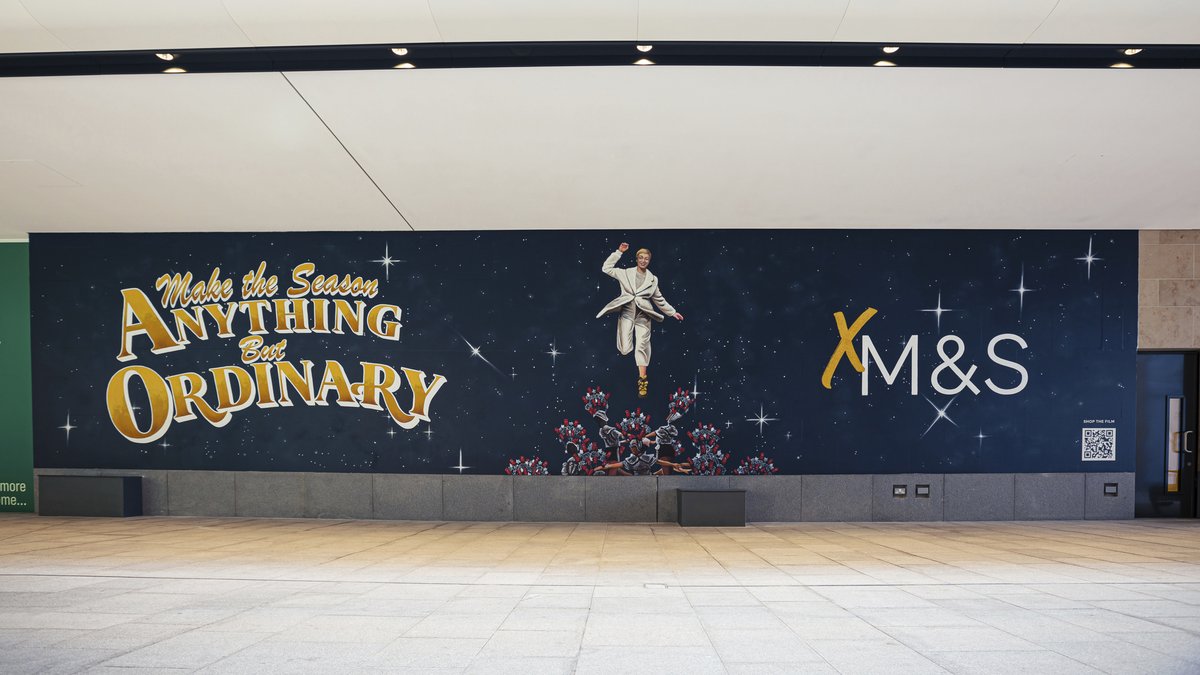 kineticwwUK's tweet photo. These beautiful artistic murals for @marksandspencer have been revealed in Edinburgh, Manchester and London, bringing their #ChristmasAdvert to life.
#LifeIsLivedOutside #OOH #KineticActive #AnythingButOrdinary
@mindshare_uk @MuralRepublic @ODDLondon https://t.co/RKeEcNn9FQ
