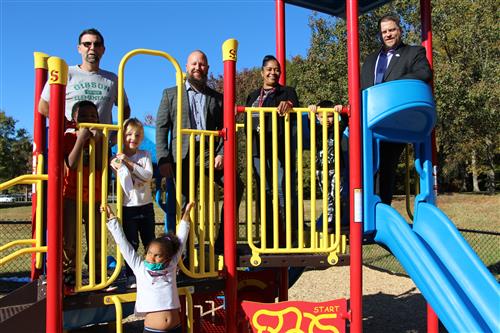 wsfcs's tweet photo. PreK Students at Gibson ES Now Have Their Own Playground - Gibson had been one of the schools identified for a new playground 
https://t.co/ik75eXe4Nt
#wsfcs @GibsonGrizzlies #WSFCSEarlyLearning https://t.co/YKdwdkclZx
