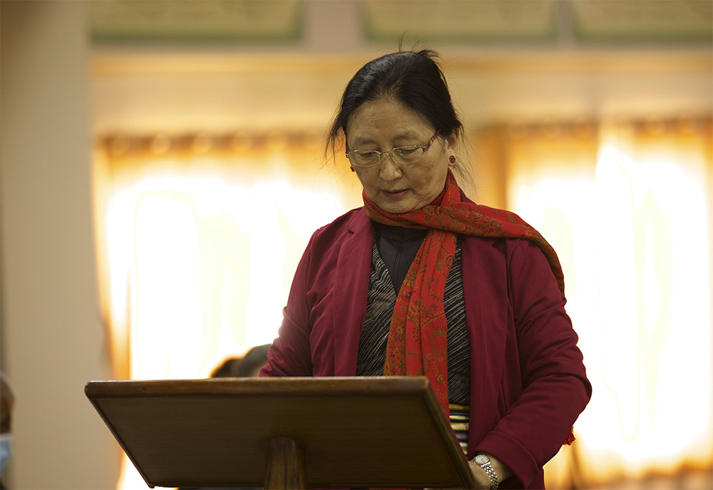 TibetanReview's tweet photo. Ms Tharlam Dolma has assumed charge as the Kalon (Minister) for the Department of Education (DoE). 
 https://t.co/hN7s9MiUEY https://t.co/XX558evKvW