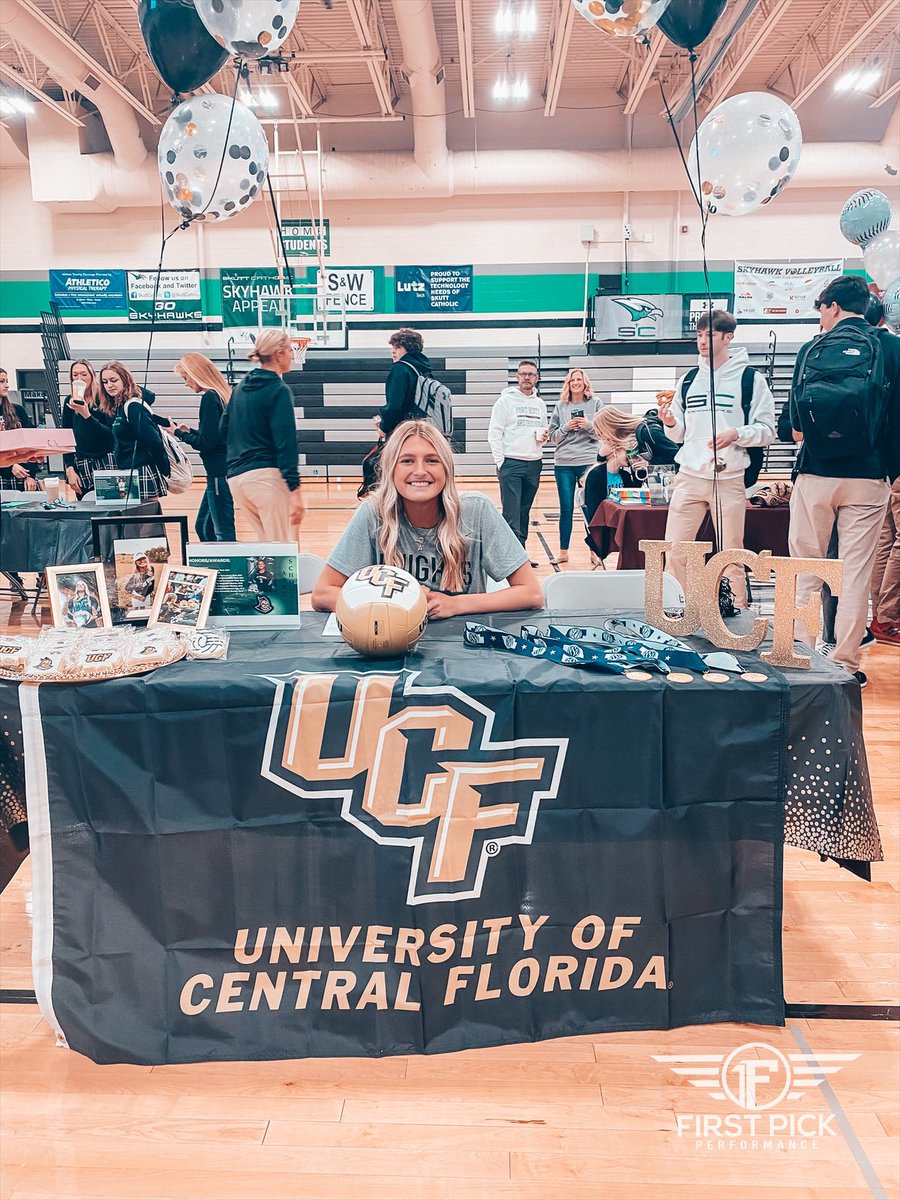 FirstPickNE's tweet photo. Happy signing day @AbbySchomers !!
UCF is getting a GREAT one ๐โ๏ธ
#FirstPickFam https://t.co/K5B7GXncl5