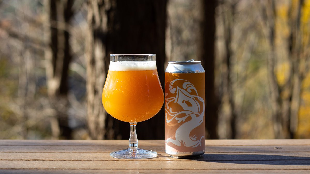 CraftBrewVibes (@craftbrewvibes) on Twitter photo Loving these cool New England Days! Enjoying beer outside in the beautiful weather is a real treat! Drinking some…
Blender Creamsicle by <a href="/TreeHouseBrewCo/">Tree House Brewing Co.🍺</a>
A 6.8% IPA brewed with sliced vanilla beans, dehydrated mango, and mango puree!
Great flavors and ingredients! Loving these cool New England Days! Enjoying beer outside in the beautiful weather is a real treat! Drinking some…
Blender Creamsicle by <a href="/TreeHouseBrewCo/">Tree House Brewing Co.🍺</a>
A 6.8% IPA brewed with sliced vanilla beans, dehydrated mango, and mango puree!
Great flavors and ingredients!