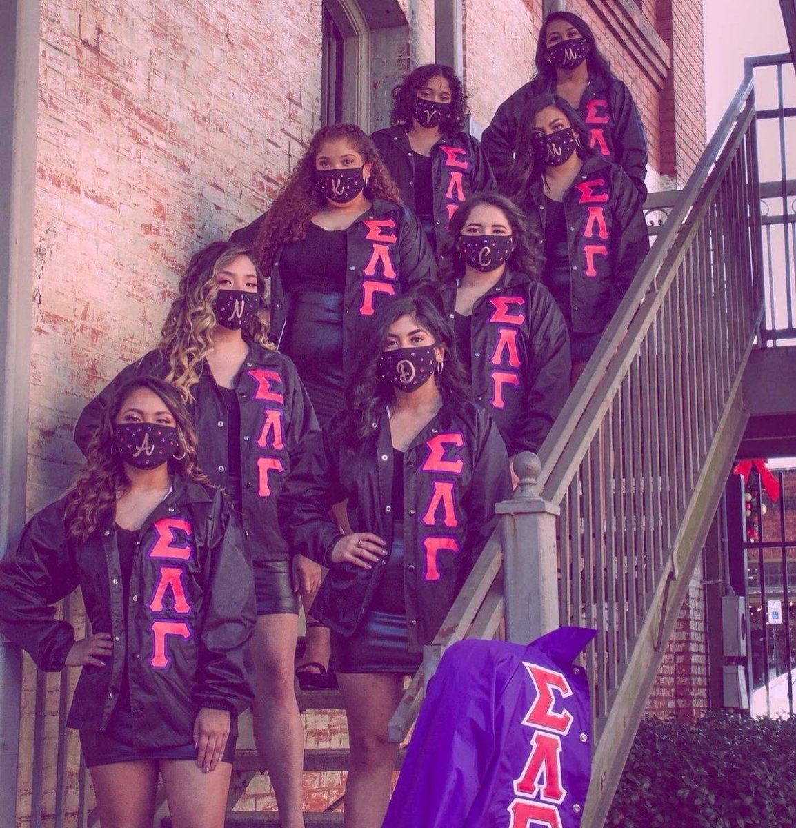 Aggie Gammas tweet media