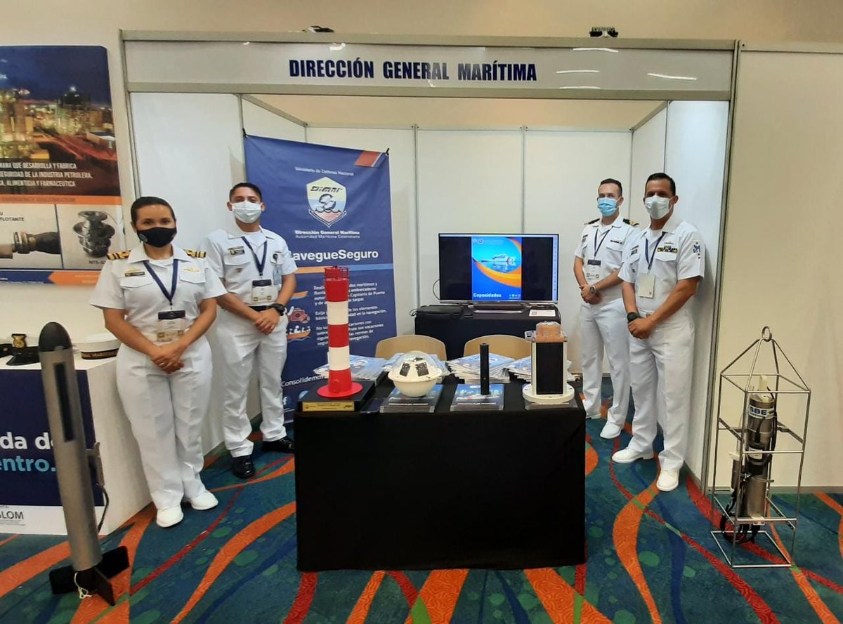 Dimarcolombia's tweet photo. Durante la XVII jornada #SLOM  proyectamos nuestras capacidades y servicios para operadores de terminales marítimos, petroleros y monoboyas. 🙌 #SomosDimar https://t.co/xD27PHa9gS