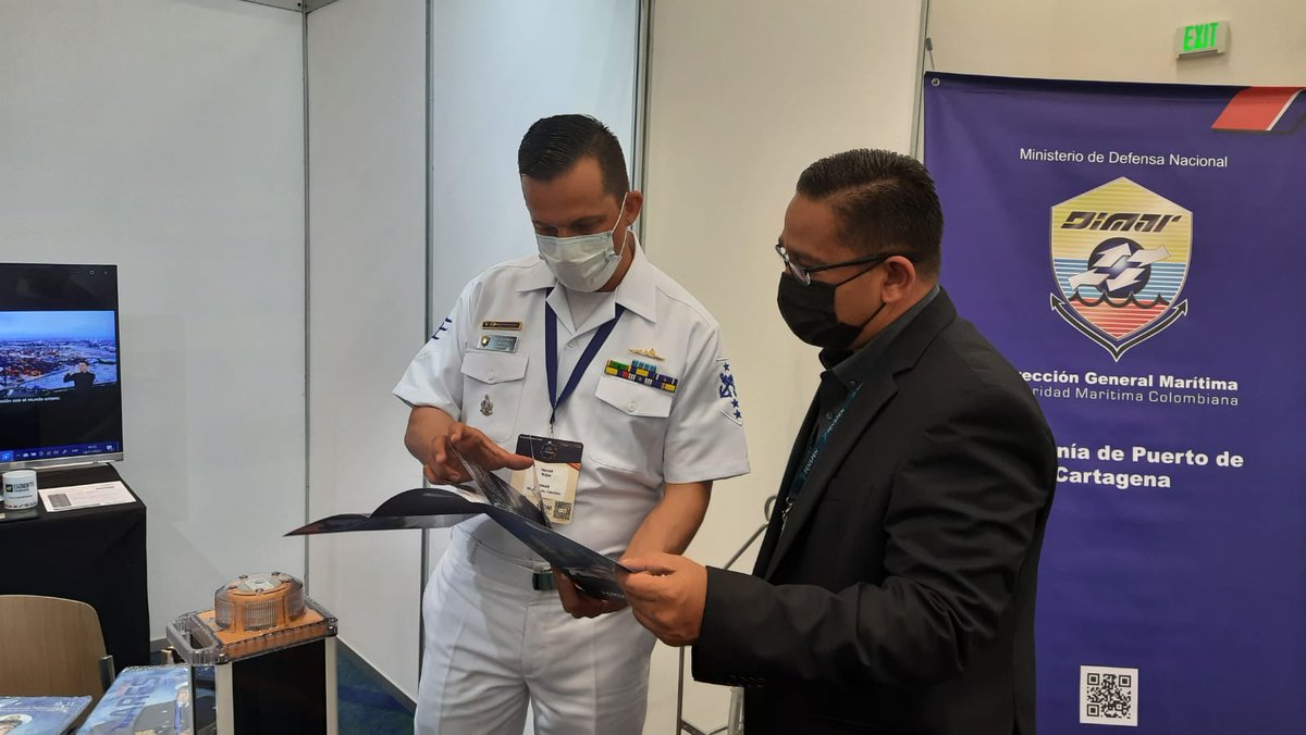 Dimarcolombia's tweet photo. Durante la XVII jornada #SLOM  proyectamos nuestras capacidades y servicios para operadores de terminales marítimos, petroleros y monoboyas. 🙌 #SomosDimar https://t.co/xD27PHa9gS