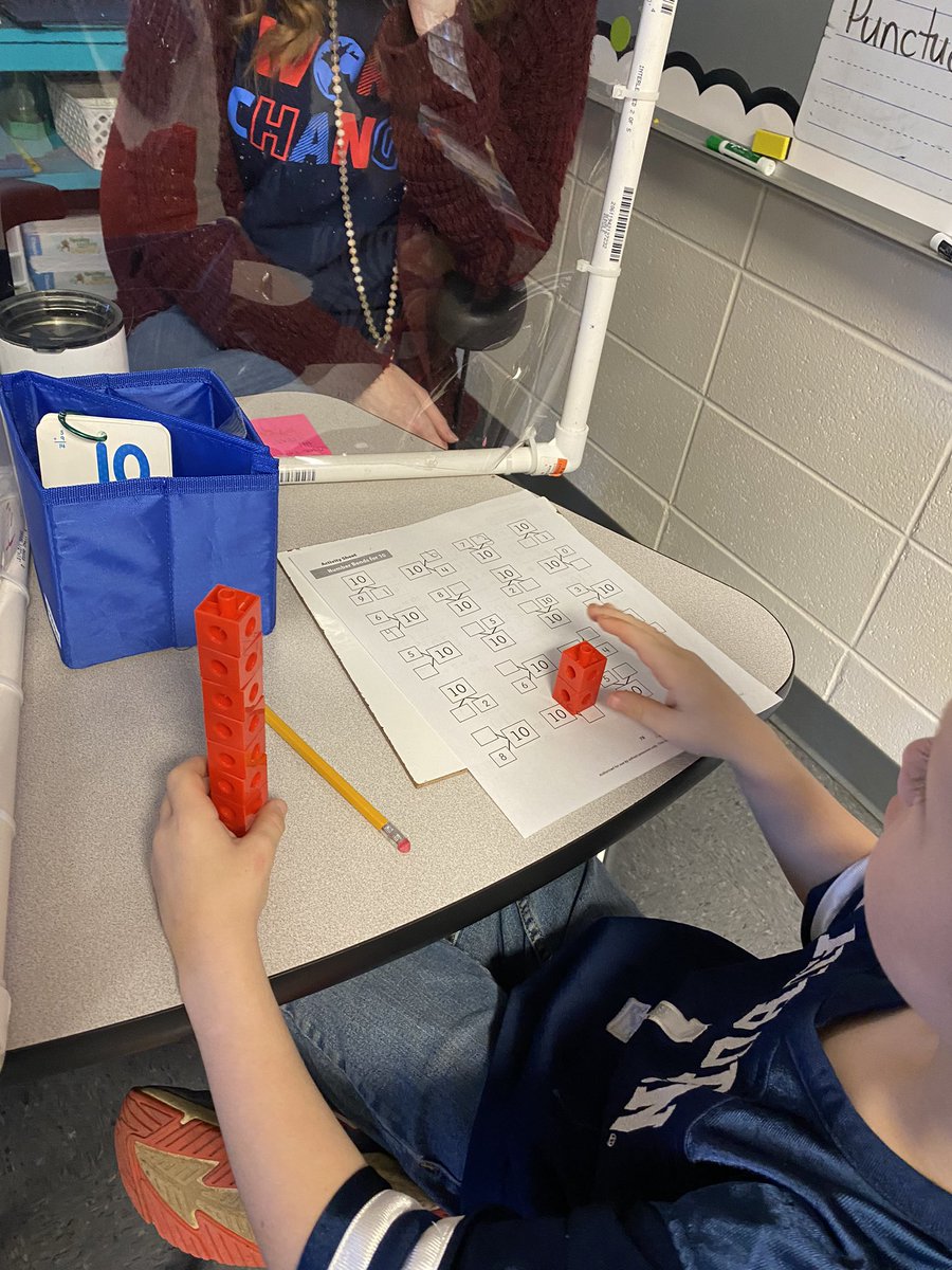 annajones35160's tweet image. Number bonds! The right manipulatives + the right level of support = student confidence! Small grp success @TCBOE_LES @TCBOE #LeadingTheWay #BackToOurFuture