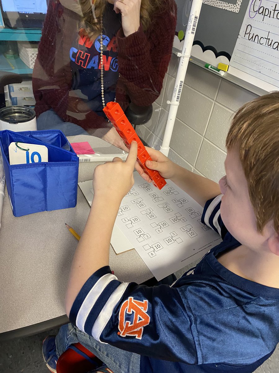 annajones35160's tweet image. Number bonds! The right manipulatives + the right level of support = student confidence! Small grp success @TCBOE_LES @TCBOE #LeadingTheWay #BackToOurFuture