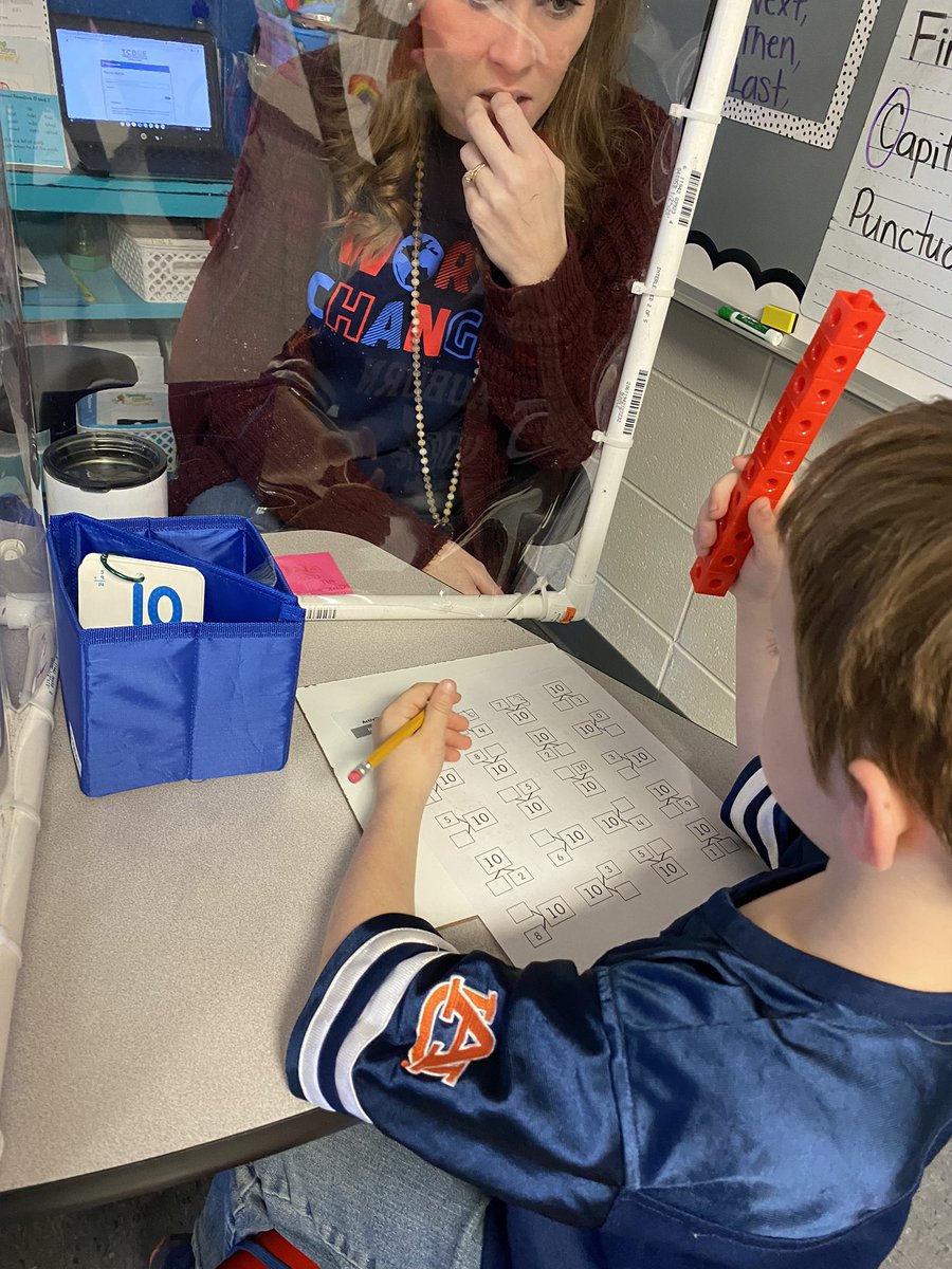 annajones35160's tweet image. Number bonds! The right manipulatives + the right level of support = student confidence! Small grp success @TCBOE_LES @TCBOE #LeadingTheWay #BackToOurFuture