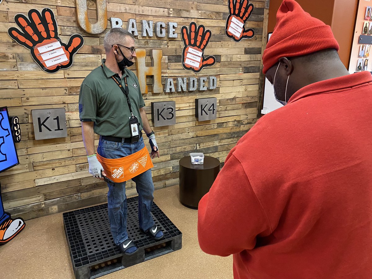 Can you spot the safety issues/violations?  Key 1 is trying to win some swag for identifying the opportunities during this weeks safety demo.  #BeSafeToday