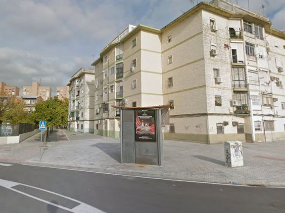 RStateSevilla's tweet photo. Ref.- 210978 Próximo a Felipe II,inmueble reformado, con 3 dormitorios, salón,terraza,baño y cocina. En primeras calidades,totalmente equipada y amueblado.
Si busca un inmueble de estas características, puede llamarnos al 624264237. https://t.co/Zk2n4MYgJX