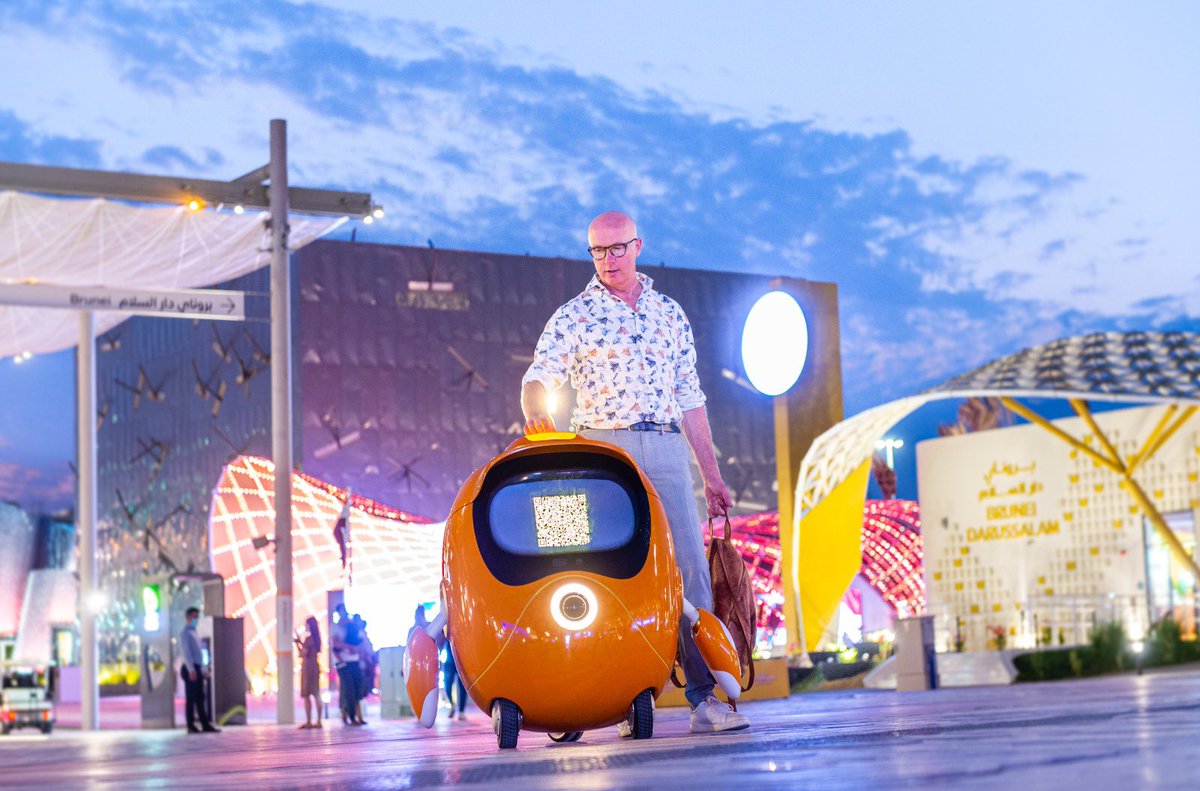 Schitterend - overweldigend - technologie - Techniek van 191 op 1 plaats de World Expo in Dubai - morgen weer met 2 benen op de grond van Nederland &amp; Vlaanderen
