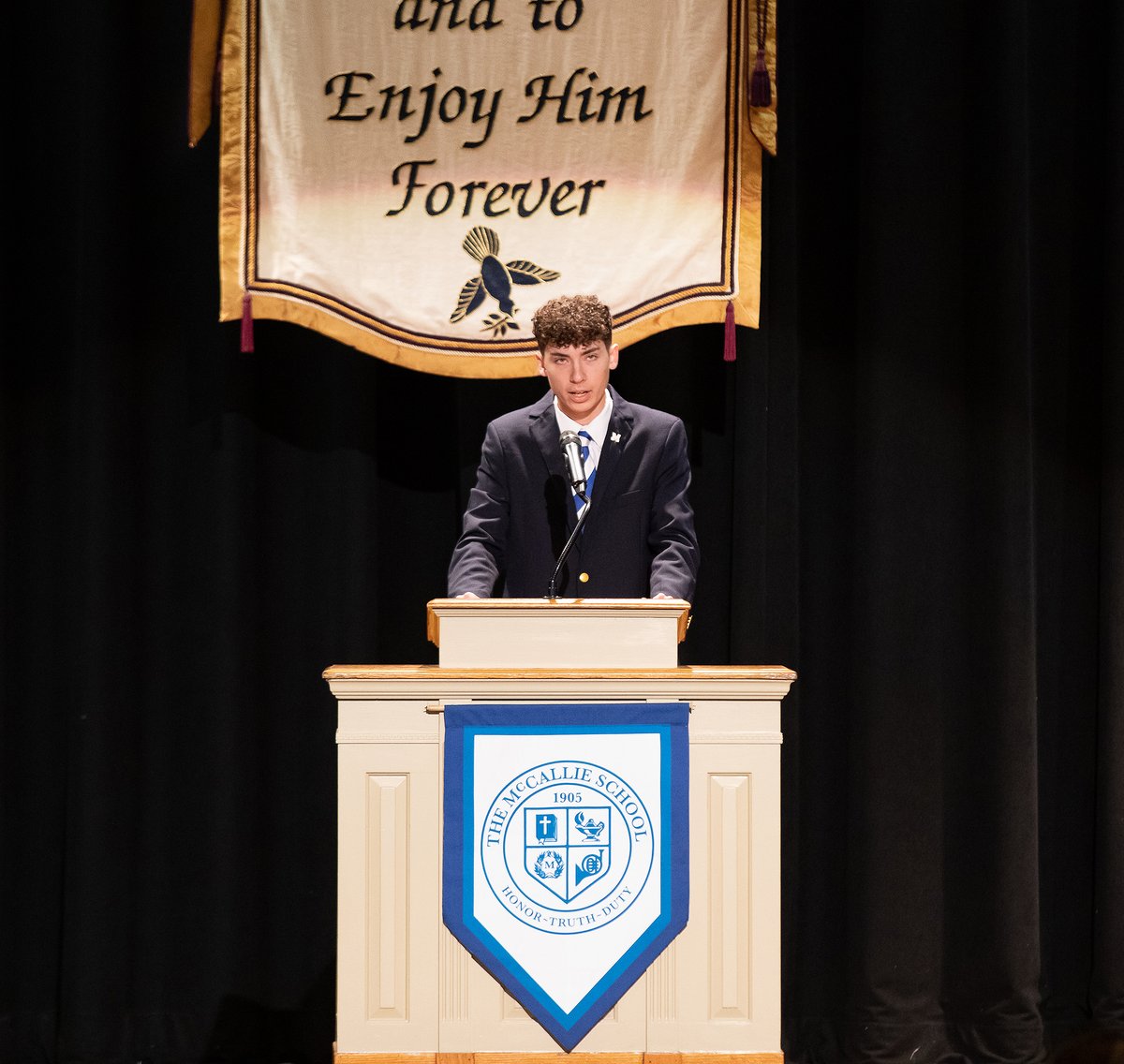 McCallieSports's tweet photo. Wilson Rankin of @McCalliehoops gave an inspiring Chapel Talk today, speaking on the importance of being a supportive big brother and accepting the love of a younger sibling. Words to live by. #GoBigBlue @wilsonrankin11 https://t.co/qDQpf15H1y