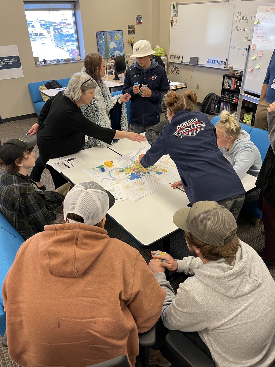 Bismarck City Planners stopped by on Monday to survey students and discuss the Together 2045 comprehensive plan #LearnBPS