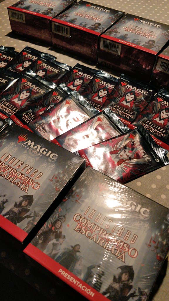CastielloMTG's tweet photo. Alguien tiene un plan para éste sábado... 😂😱🤗😎

#MTGCrimson 
#Presenta
#Gathering
#IRLmagic
#comilonaPOST https://t.co/Y23W7dR4yo