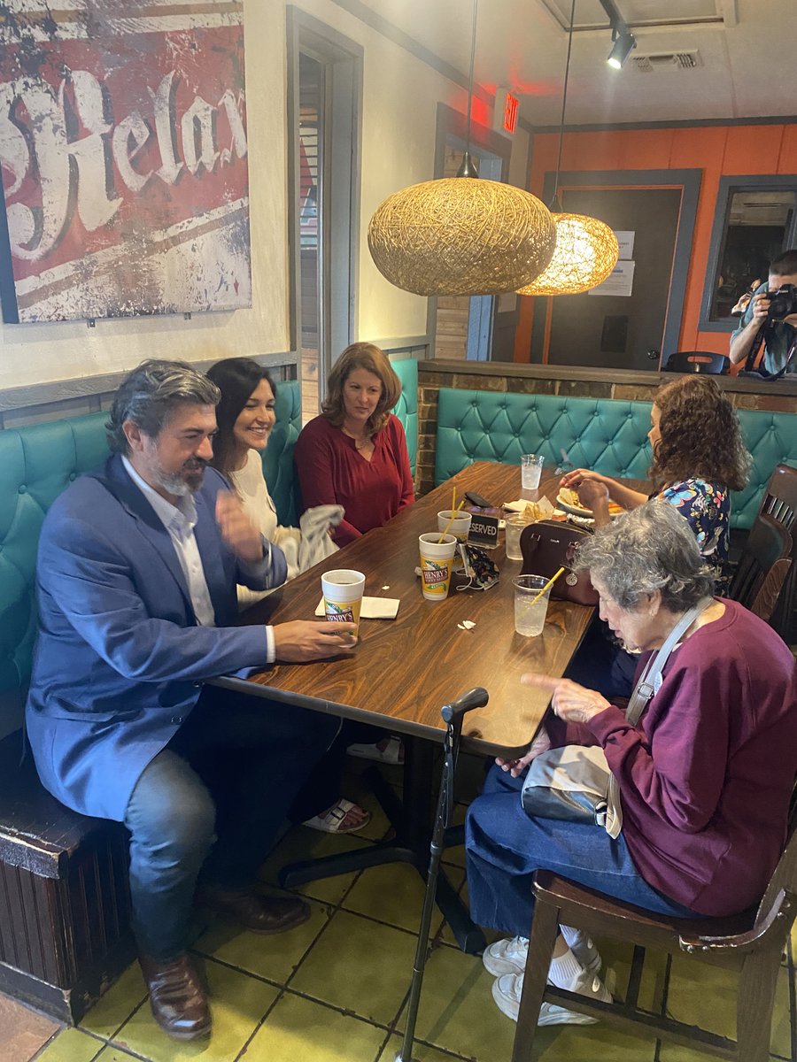 During college I worked at Henry's Puffy Tacos - a San Antonio stable which was around the corner from my mother’s childhood home.

Today, I was back at Henry's announcing my candidacy for the U.S. Congress.

Thank you Imelda Lopez Sanchez, Henry's daughter, for hosting us. #TX35